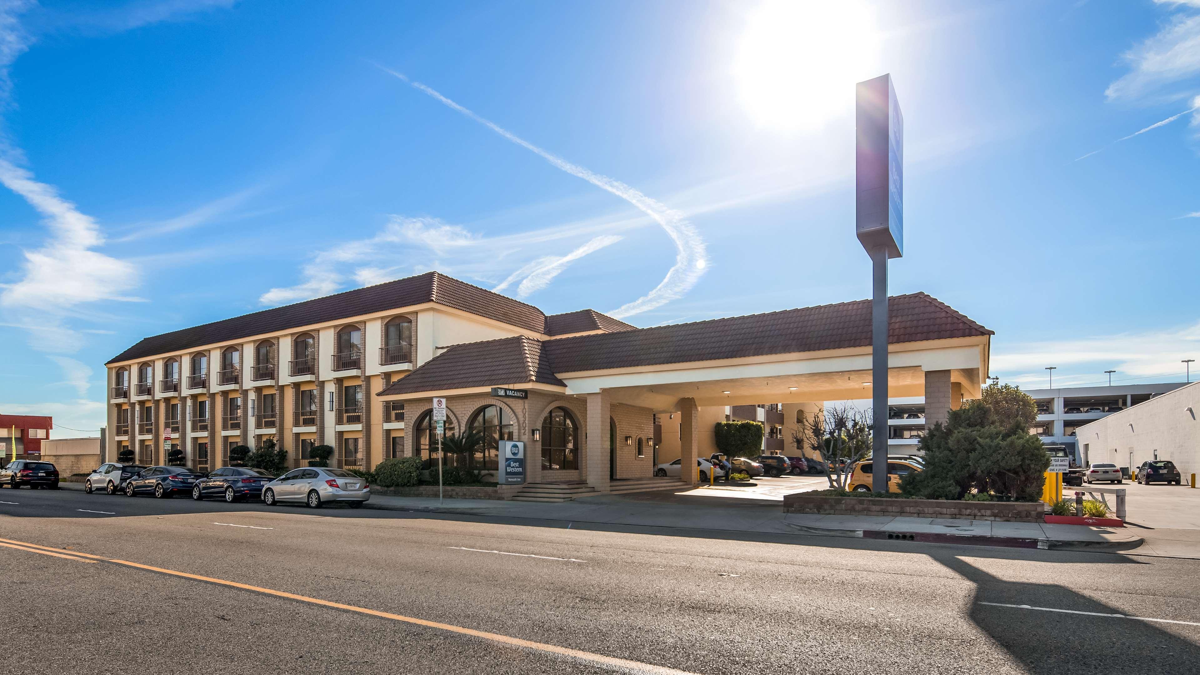 Best Western Norwalk Inn מראה חיצוני תמונה
