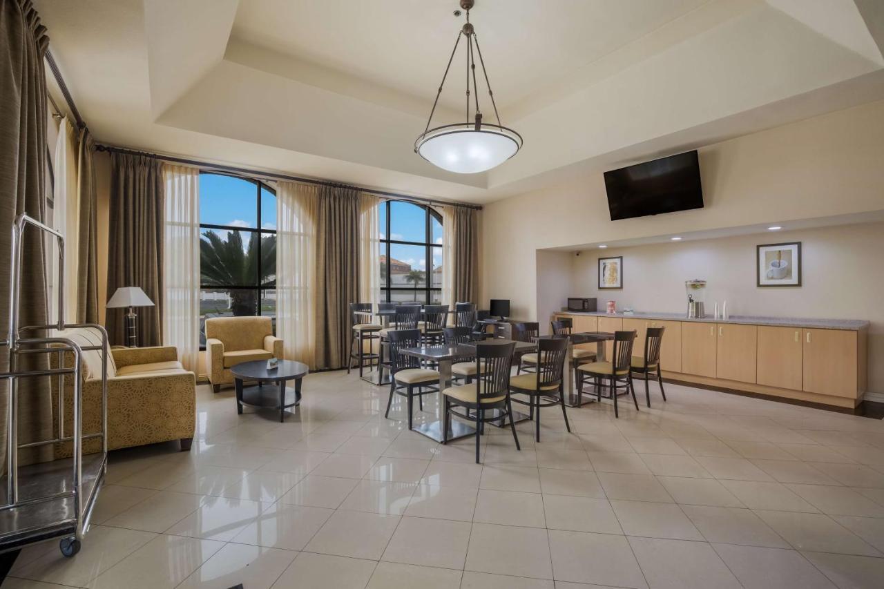 Best Western Norwalk Inn מראה חיצוני תמונה