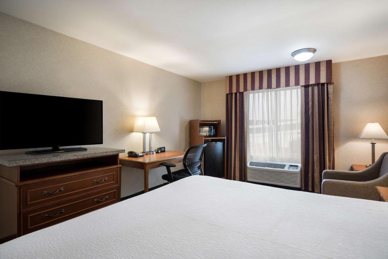 Best Western Norwalk Inn מראה חיצוני תמונה